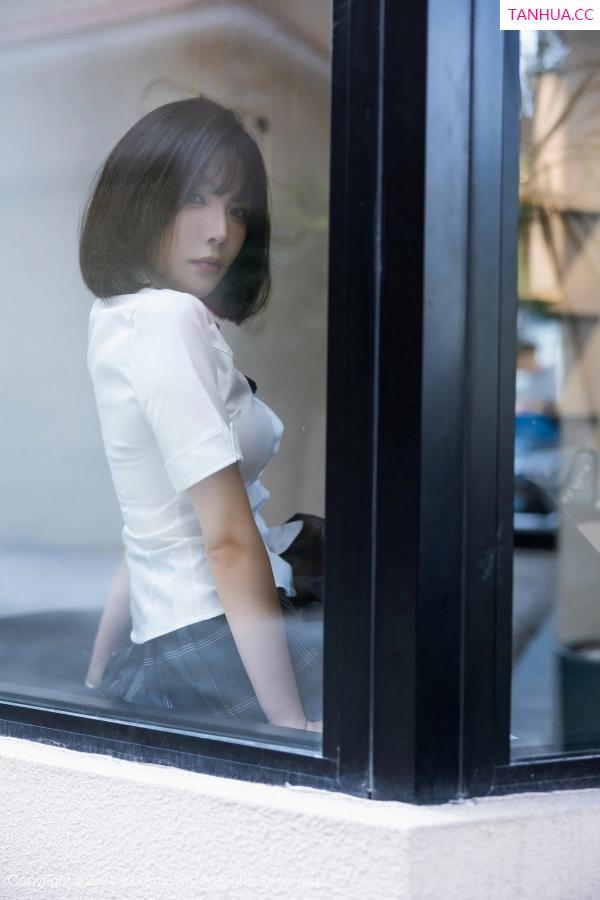 陈芝 芝芝Booty [XiuRen]高清写真图 2024.07.01 No.8785 徐莉芝Booty第13张图片